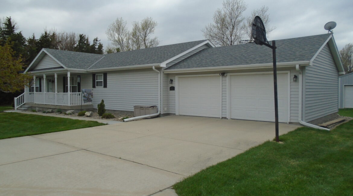 3+ Bedroom Ranch on the Edge of West Point Great Plains Real Estate