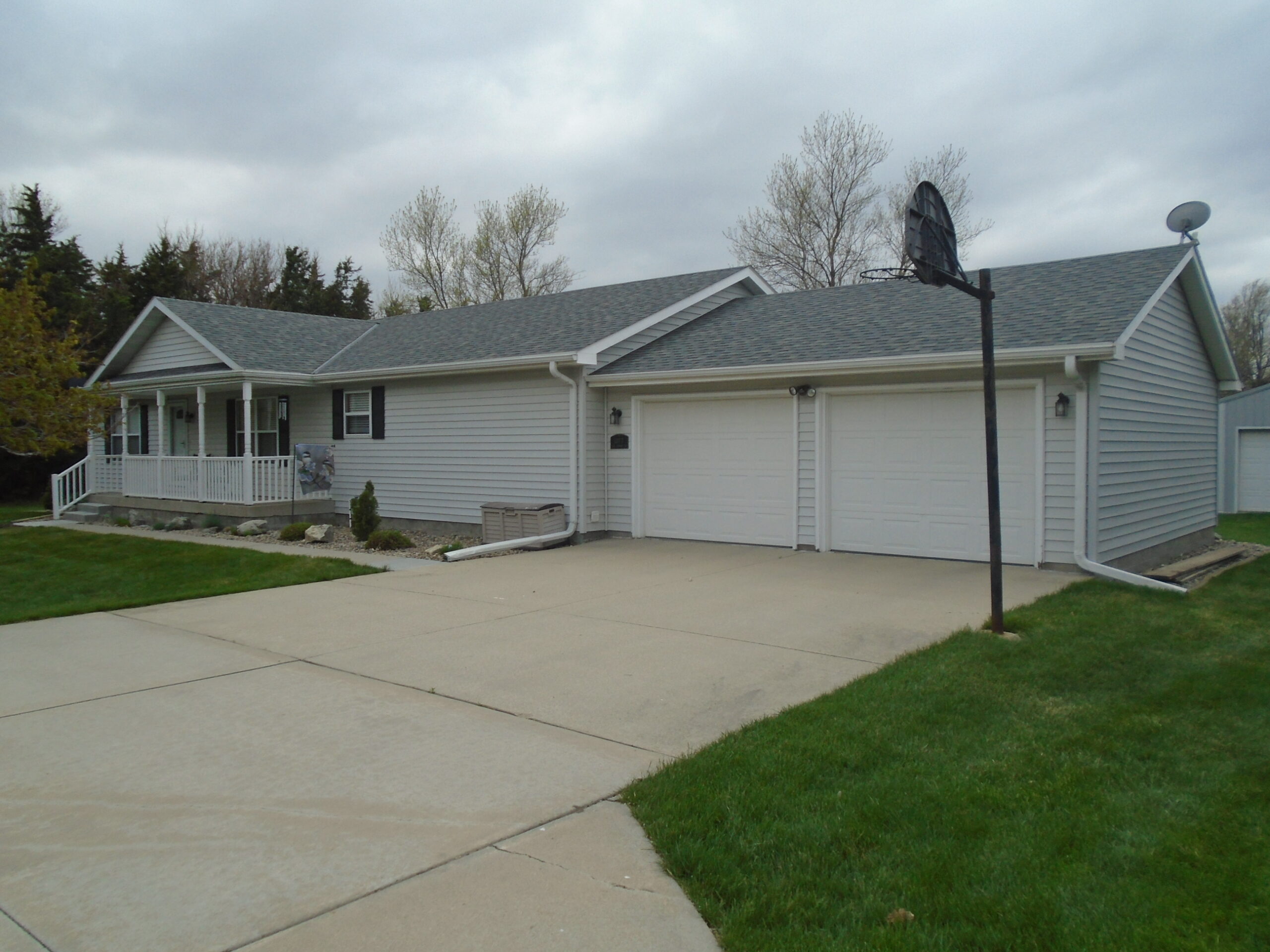 3+ Bedroom Ranch on the Edge of West Point Great Plains Real Estate